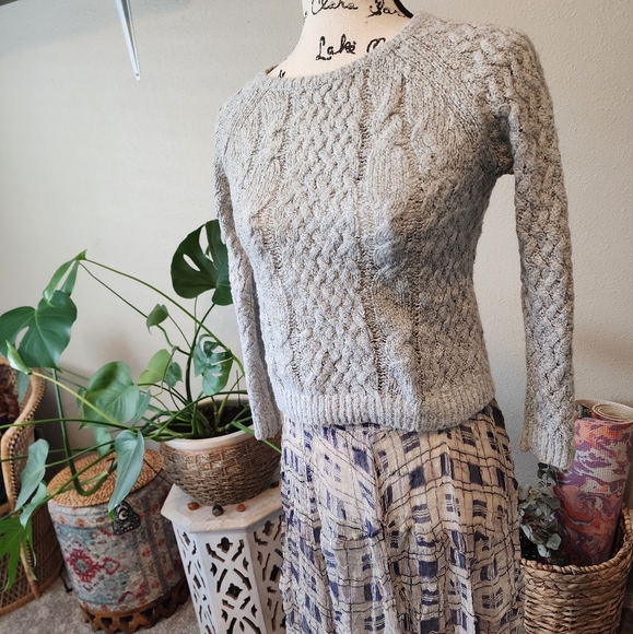 Grey cable knit sweater with waffle knit sleeves and back. - Picture 2 of 5